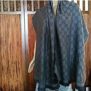 20x69 new with tags authentic